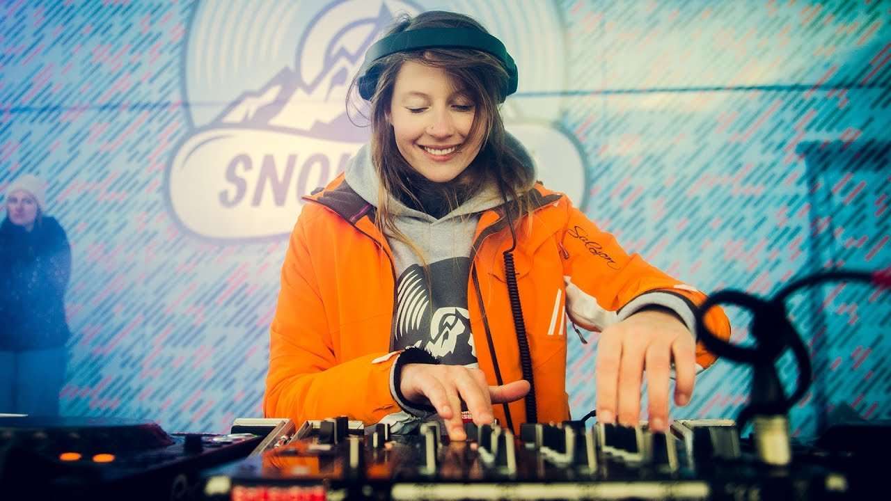 Charlotte de Witte - live op de Studio Brussel Snowcase