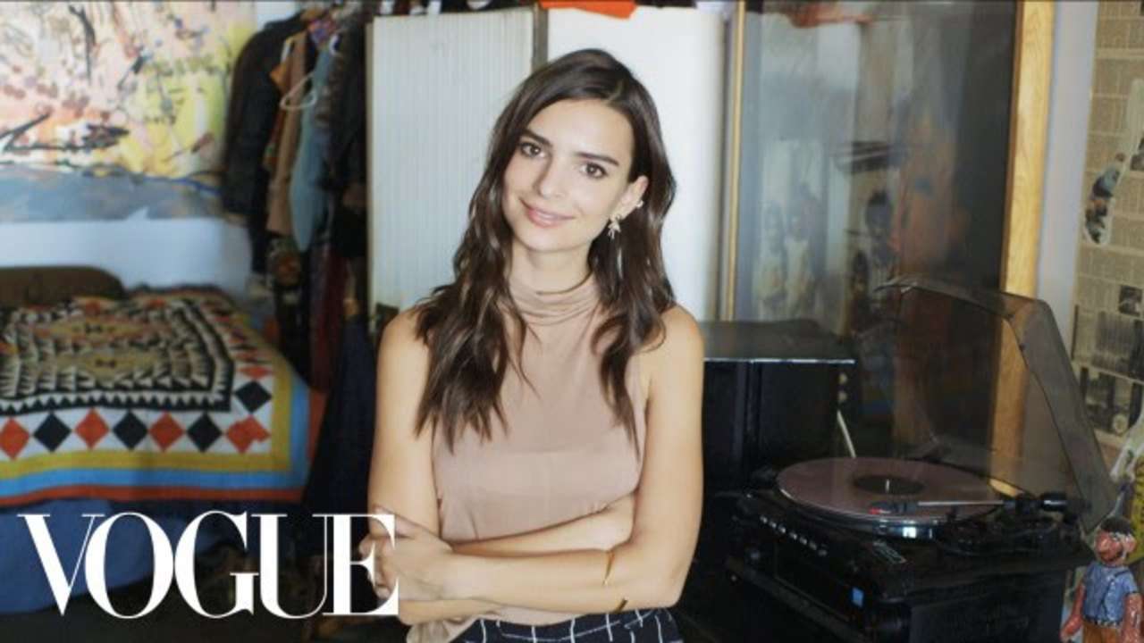 73 Questions With Emily Ratajkowski | Vogue