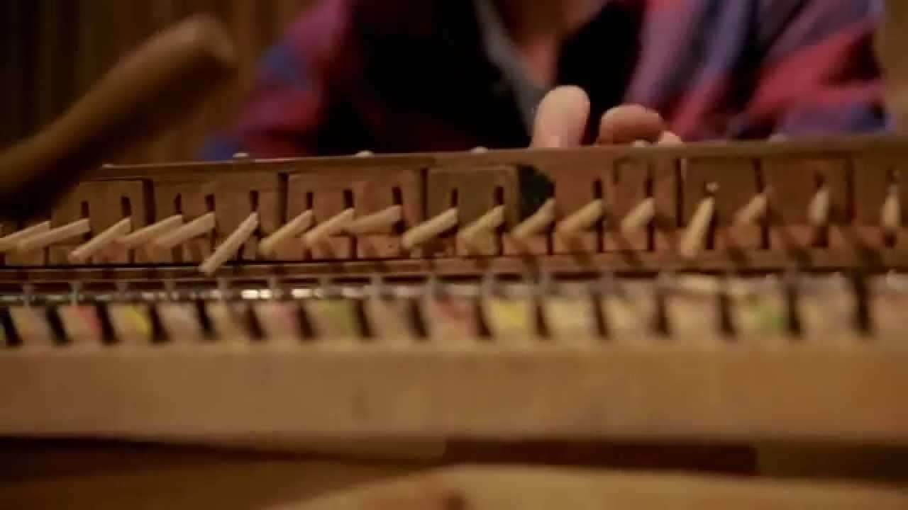 割り箸ピアニスト、サミエル／Sami Elu plays「Chopstick Piano」