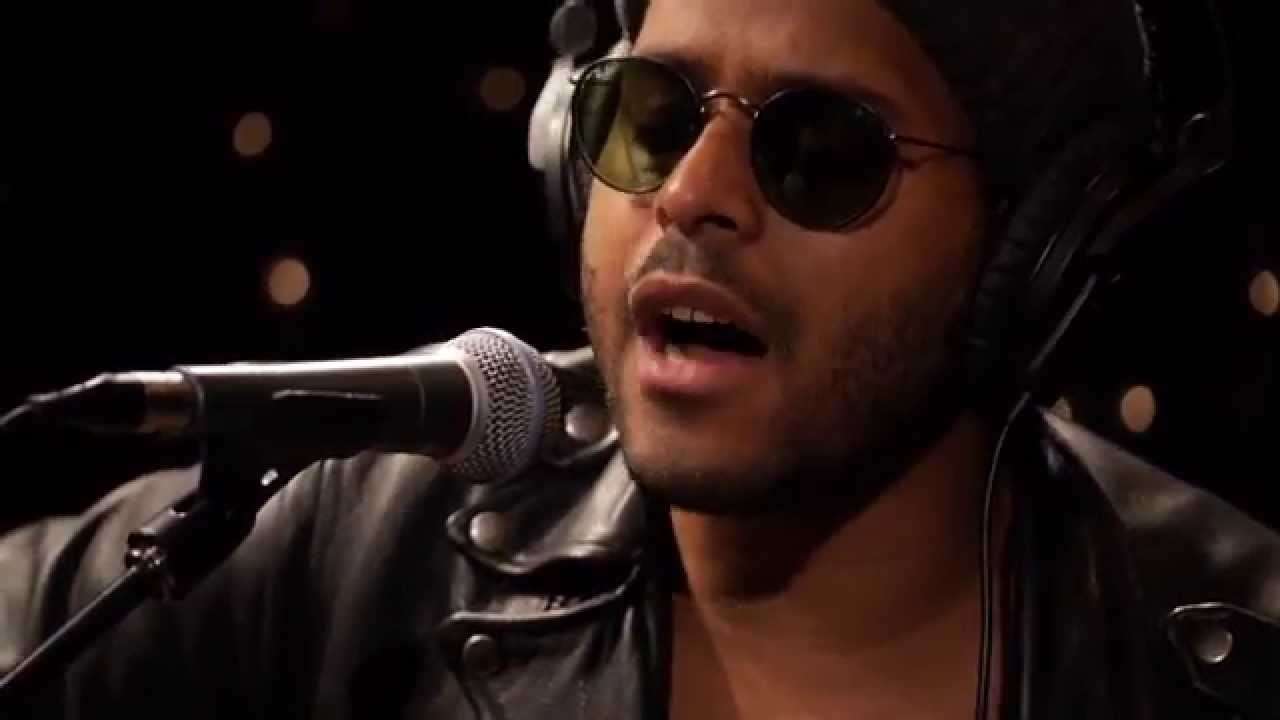 Twin Shadow - Five Seconds (Live on KEXP)
