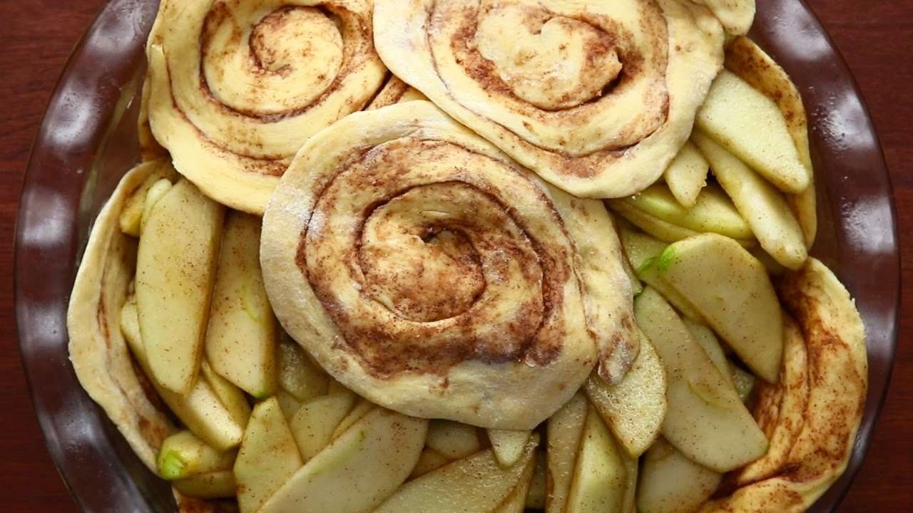 【レシピ】りんごがぎっしり！シナモンロールパイの作り方